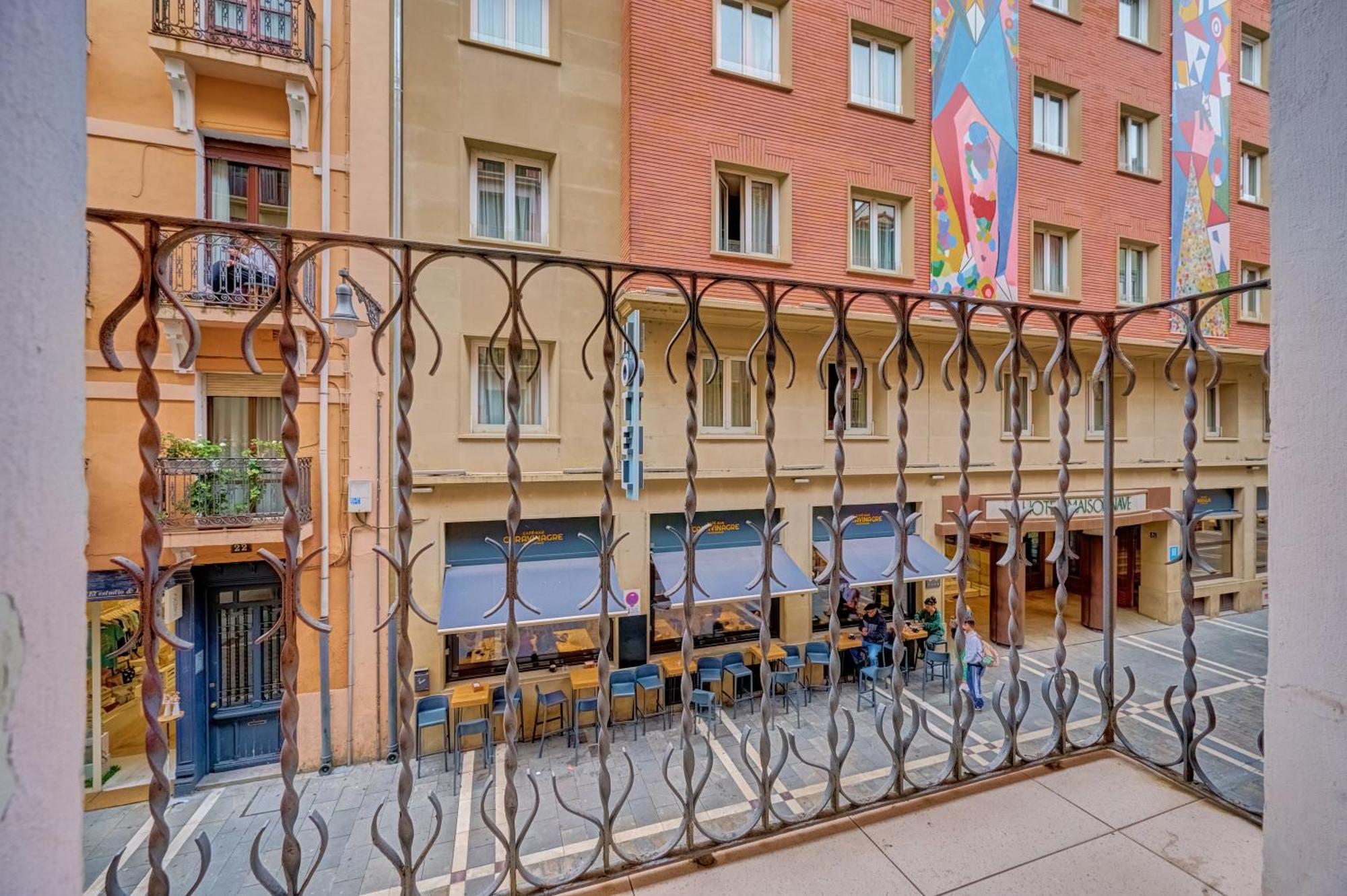 Centro Historico Exterior, Calle Nueva Dos Balcones Pamplona Exterior photo